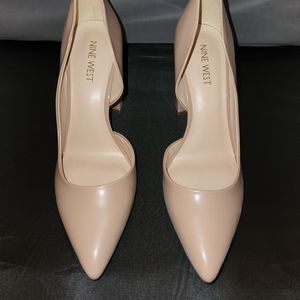 Nine West "Anisa9X" Women's.High Heeled Pump, Natural,  Size 8M